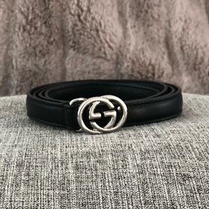 Gucci Women's Silver Interlocking G Black Leather Skinny Thin Belt